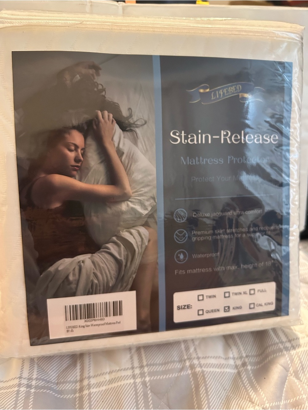 White Stain-Release Waterproof Mattress Protector